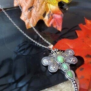 DRAGONFLY NECKLACE